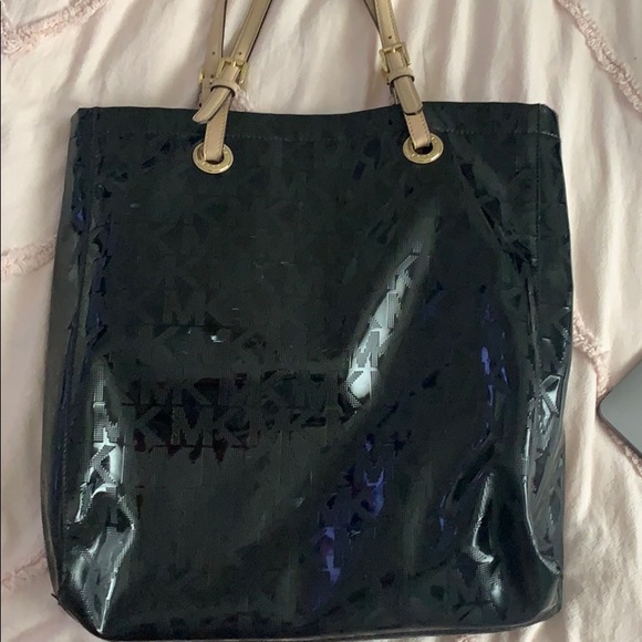 Michael Kors tote - Picture 2 of 5